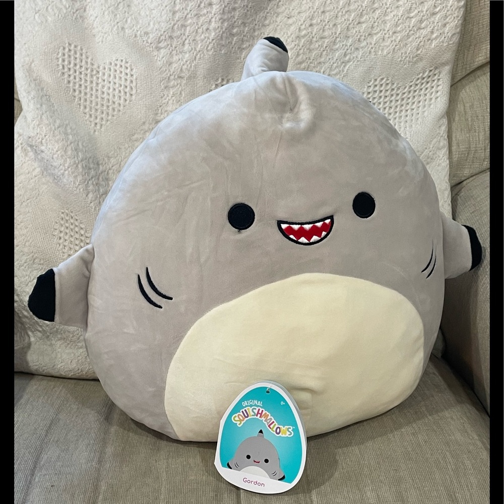 Gordon Squishmallow